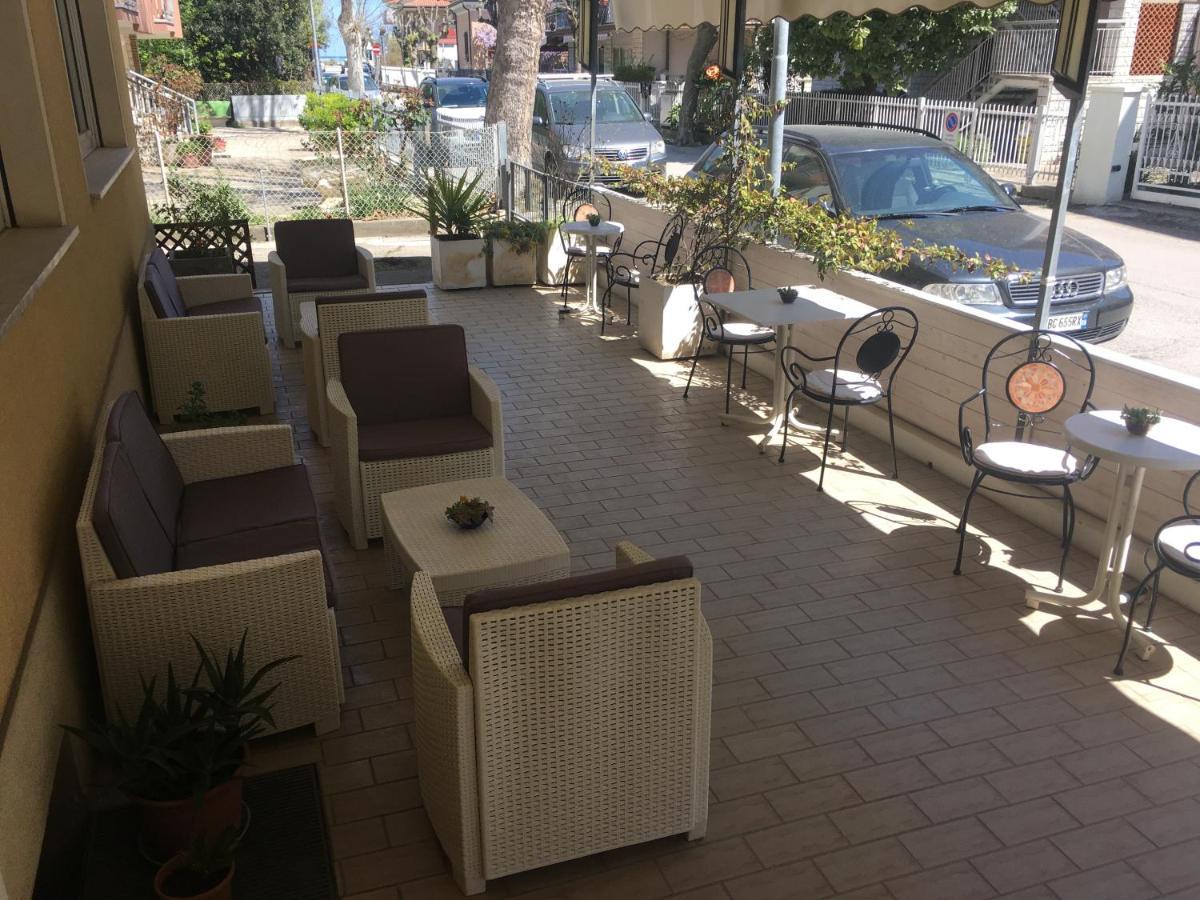 Hotel Villa Rinaldini Rimini Exteriér fotografie
